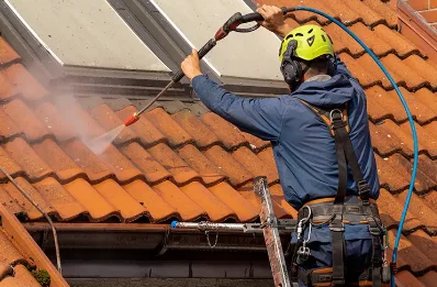 Démoussage et hydrofuge de toiture à Santans